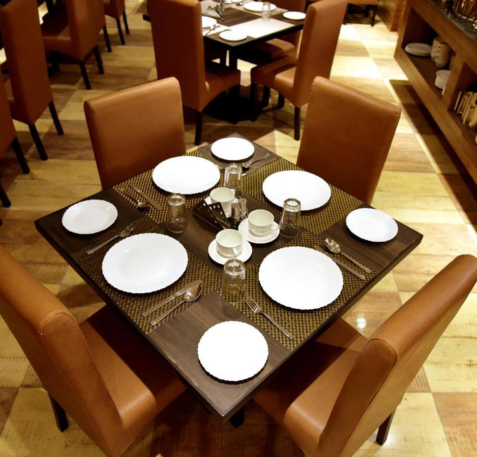 Hotel Crystal Grand Халдвани Экстерьер фото